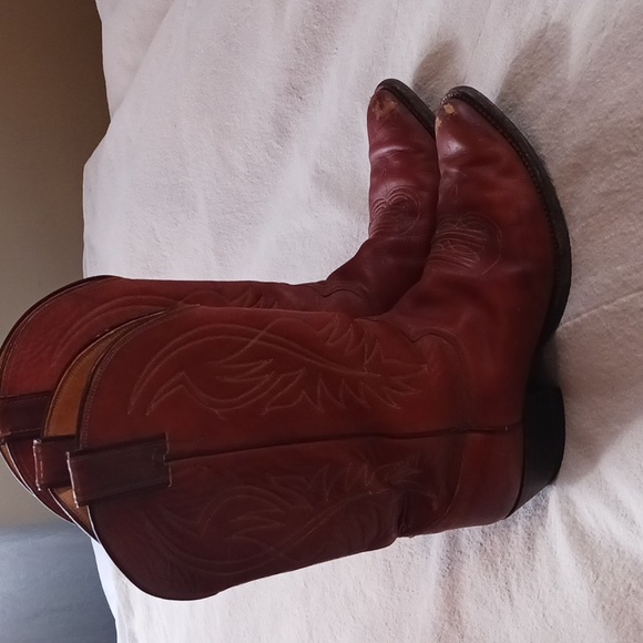 Justin Boots Other - Mens Justin leather cowboy boots. 2497. Size 10.5 D.